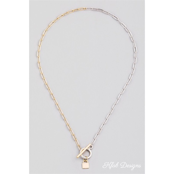 ❤️LAST! Padlock Toggle Two Tone Chain Necklace! - Picture 3 of 6